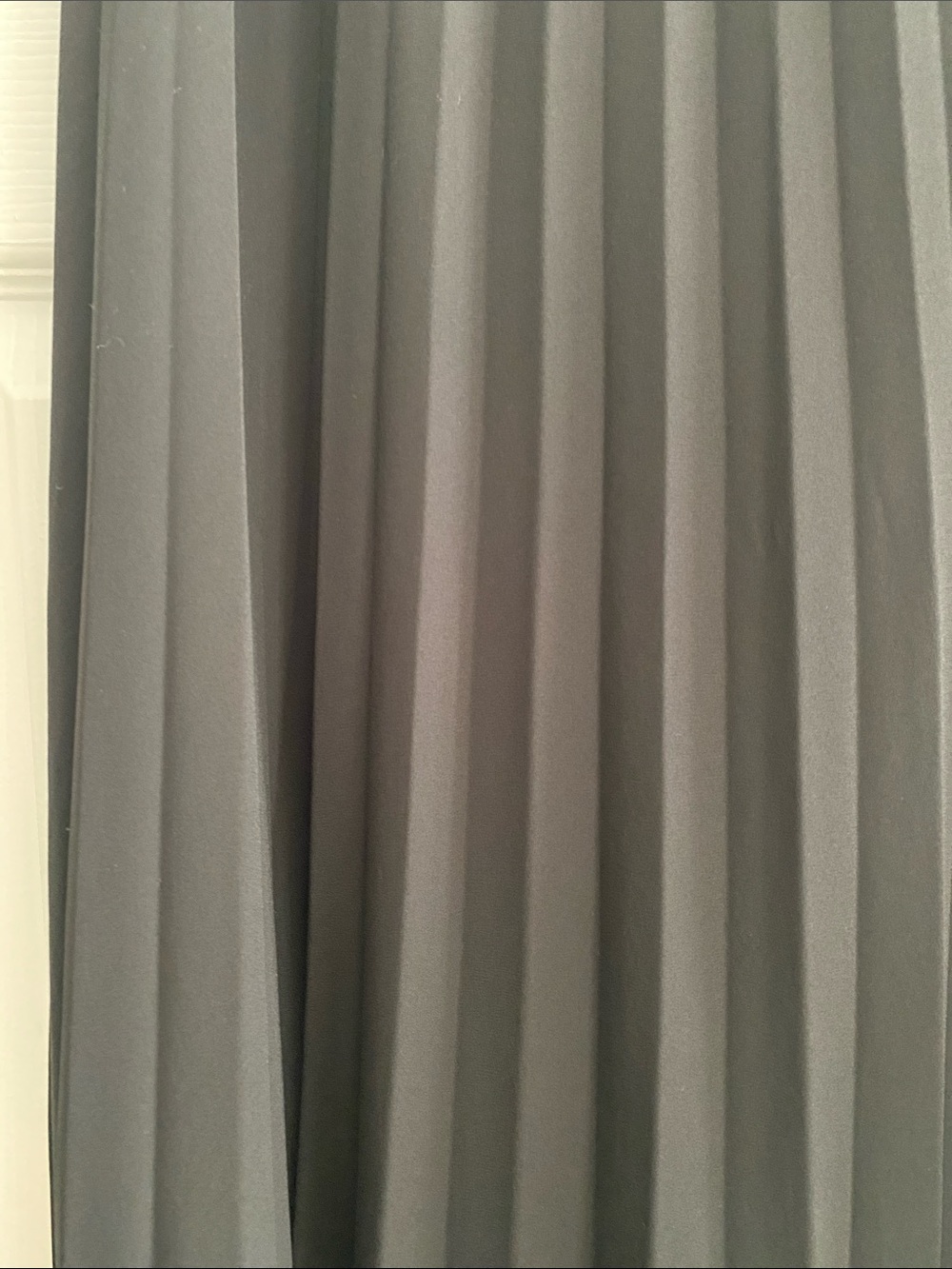 J. Crew Black Pleated Midi Skirt Size 4 - Picture 2 of 8